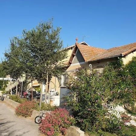 St Rèmy de Provence, La Maison du Berger Saint-Andiol Extérieur photo